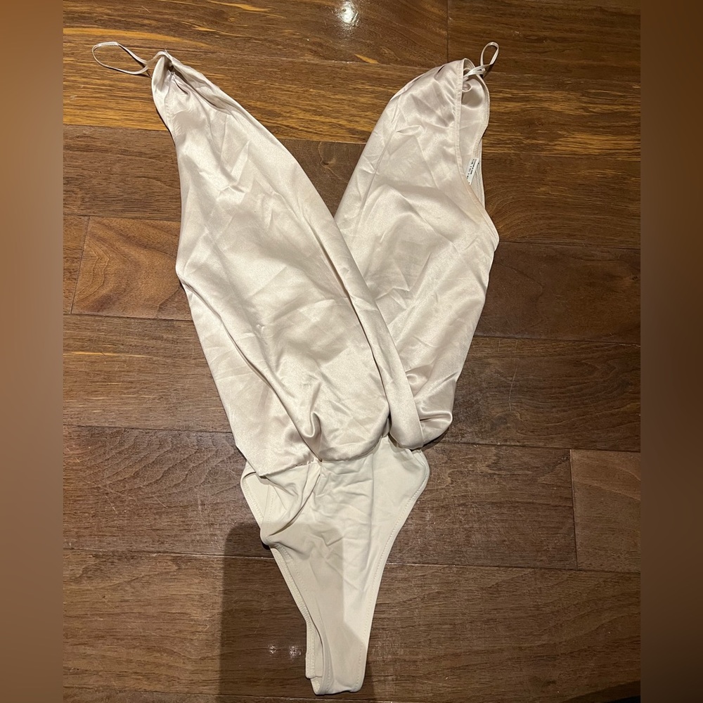 Zara Satin Bodysuit. Excellent condition. Size small.